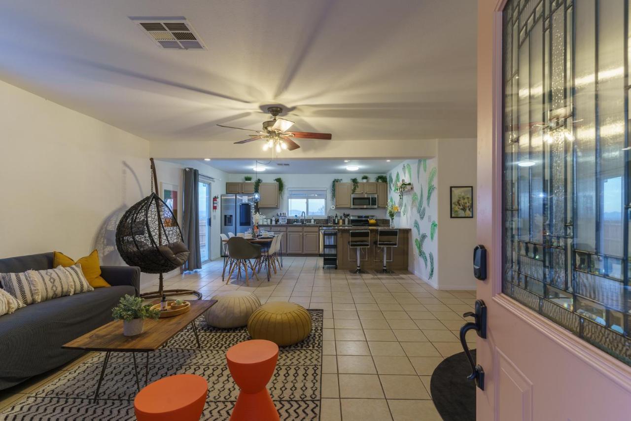 Desert Twilight 29 - Hot Tub & Ev Charger Twentynine Palms Bagian luar foto
