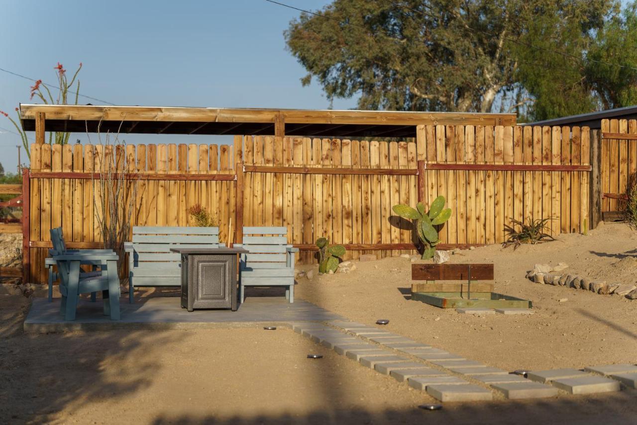 Desert Twilight 29 - Hot Tub & Ev Charger Twentynine Palms Bagian luar foto