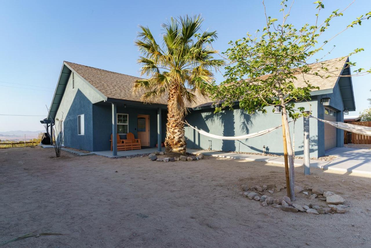 Desert Twilight 29 - Hot Tub & Ev Charger Twentynine Palms Bagian luar foto