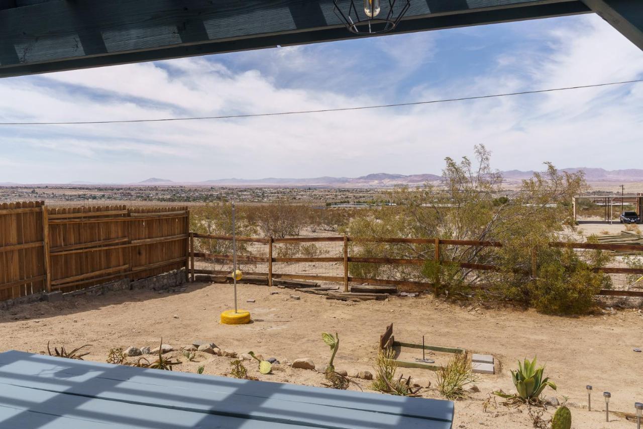 Desert Twilight 29 - Hot Tub & Ev Charger Twentynine Palms Bagian luar foto